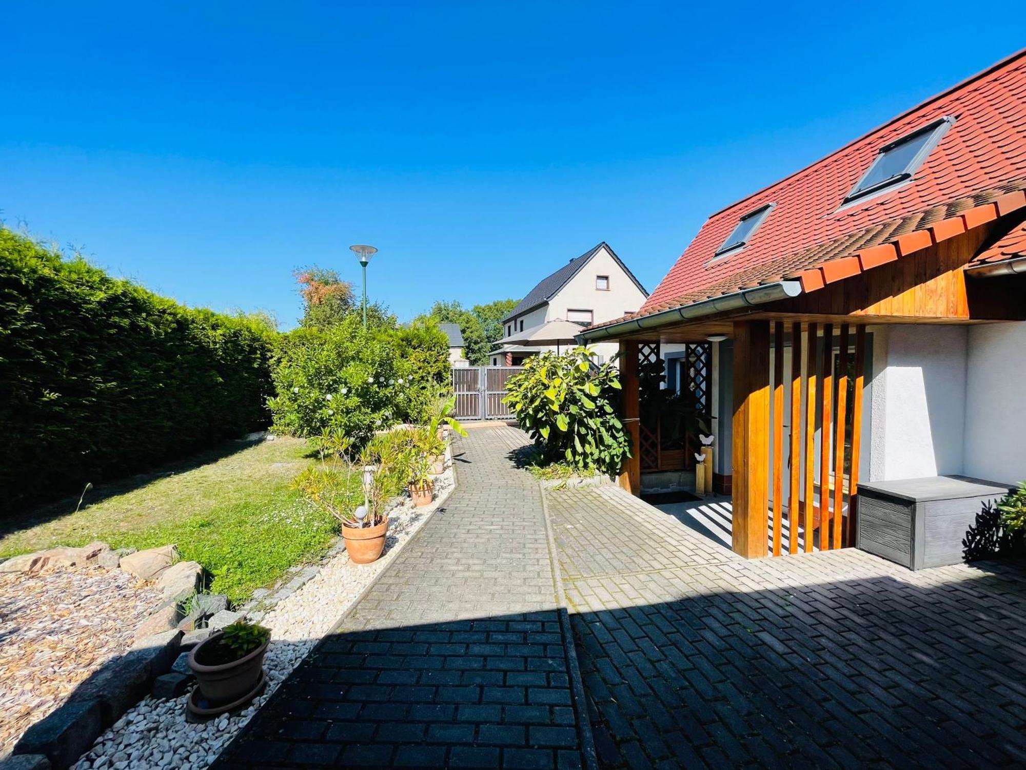 Ferienhaus Neuseenland Grosszossen Luaran gambar