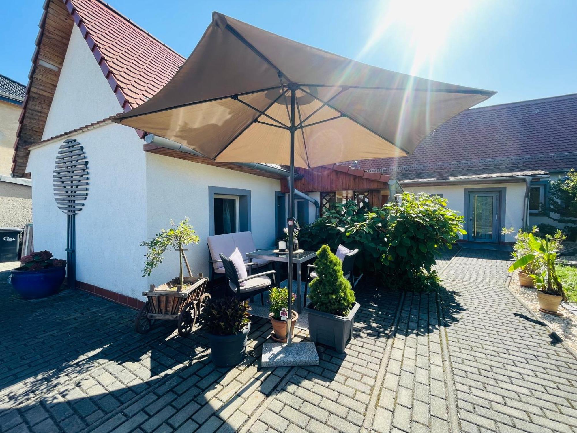 Ferienhaus Neuseenland Grosszossen Luaran gambar