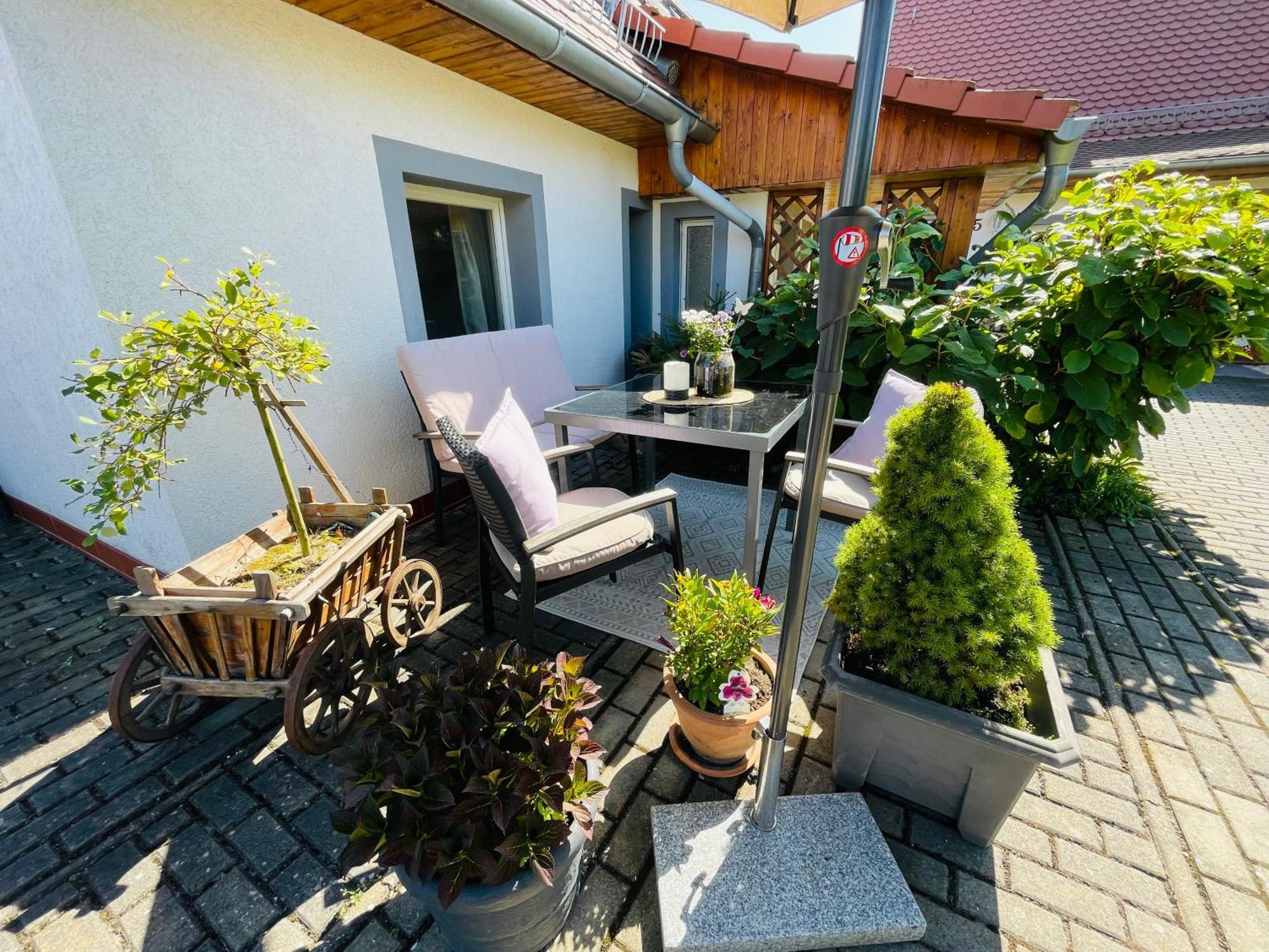 Ferienhaus Neuseenland Grosszossen Luaran gambar